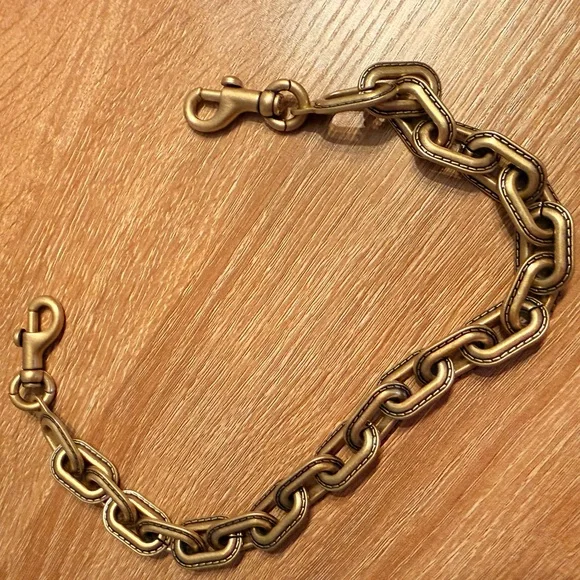 Coach Gold Link Chain 🔗 - Picture 2 of 4